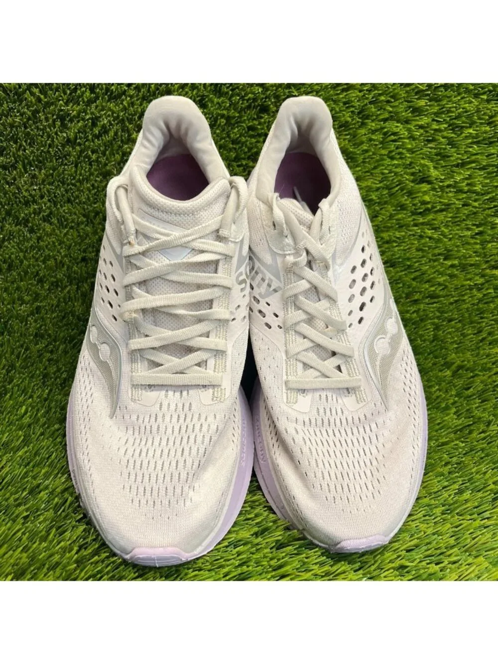 Saucony please review